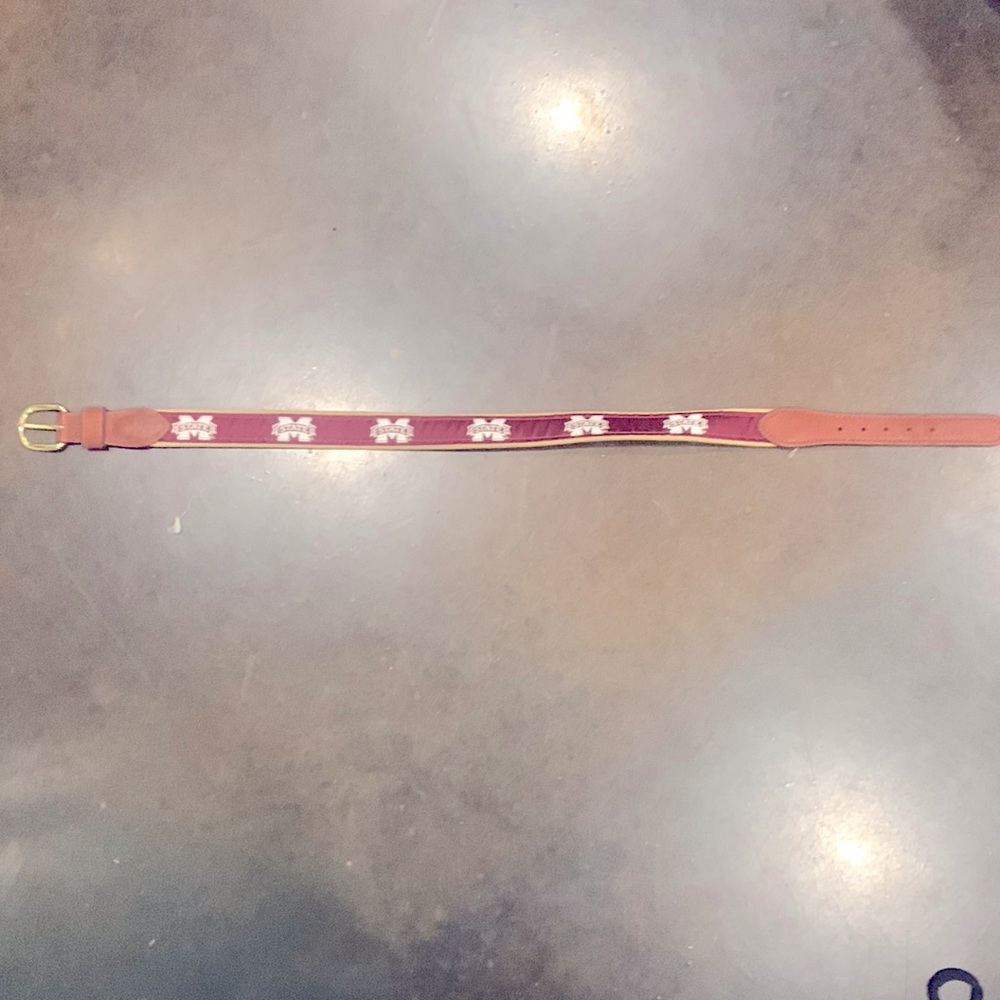 Mississippi state university leather belt Sz 26